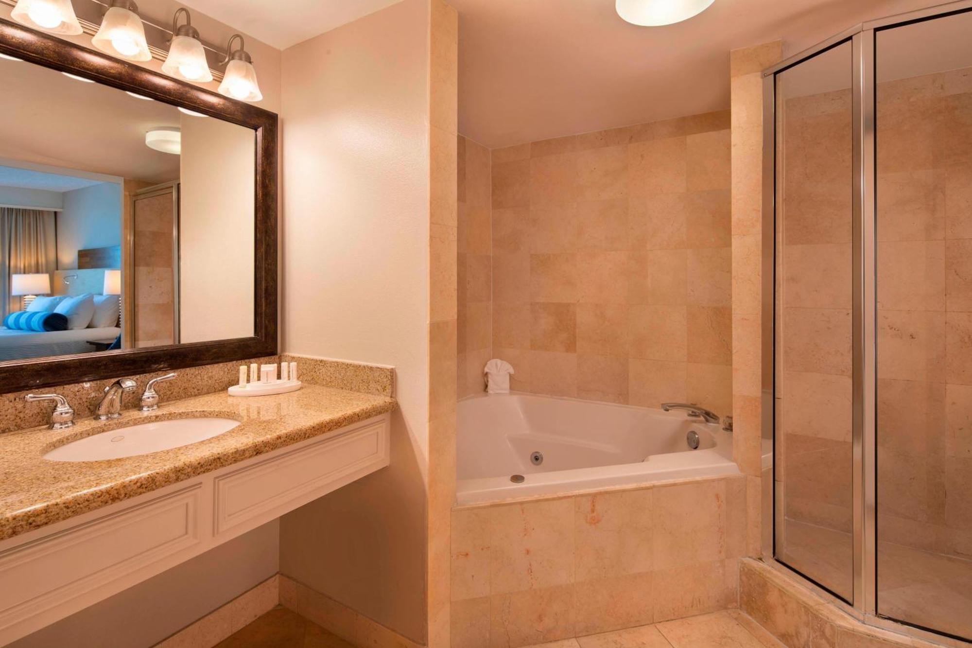 Courtyard By Marriott Key Largo Hotel Buitenkant foto