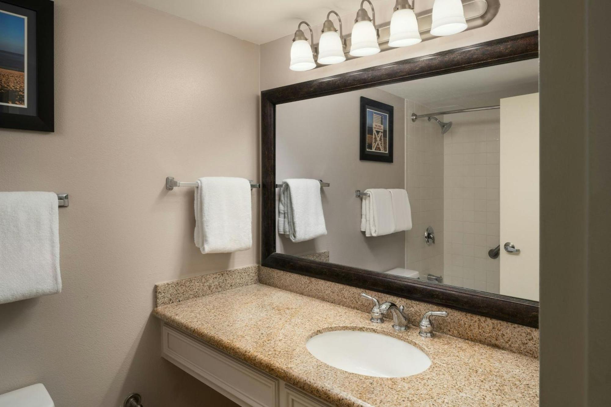 Courtyard By Marriott Key Largo Hotel Buitenkant foto